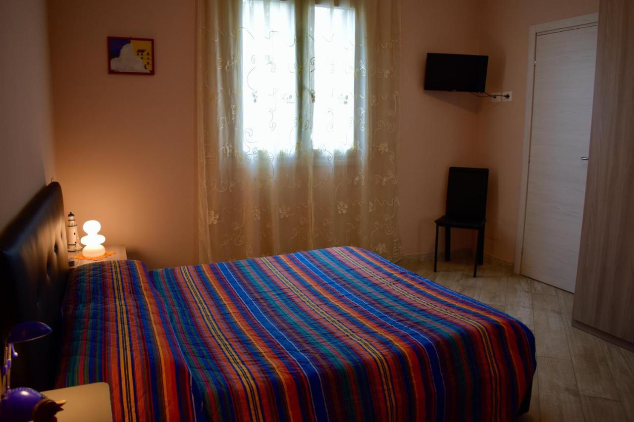 Tra Il Borgo E Il Mare Bed & Breakfast Cervo Ngoại thất bức ảnh
